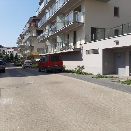 Impresja 42 Apartament Z Garazem Kolobrzeg Bagian luar foto