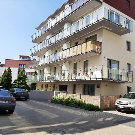 Impresja 42 Apartament Z Garazem Kolobrzeg Bagian luar foto