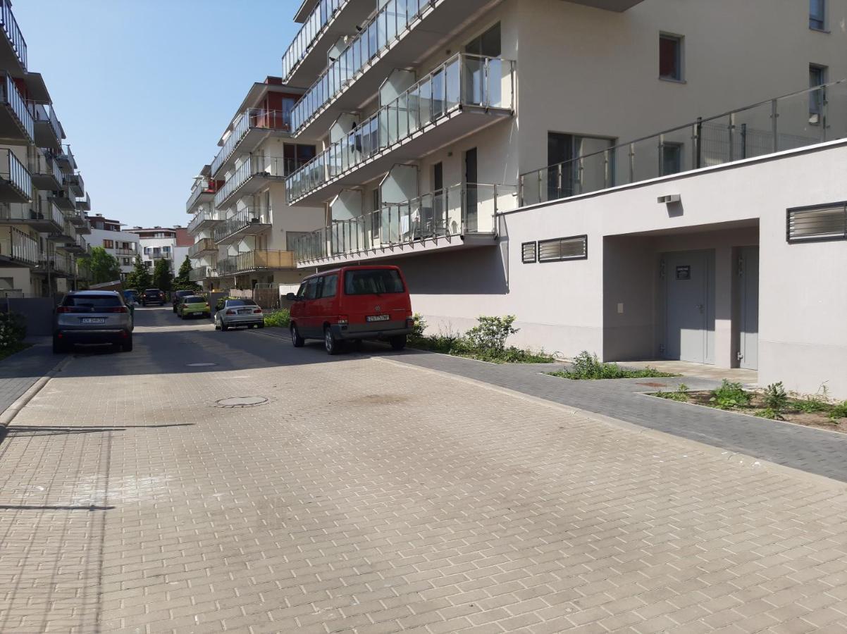 Impresja 42 Apartament Z Garazem Kolobrzeg Bagian luar foto