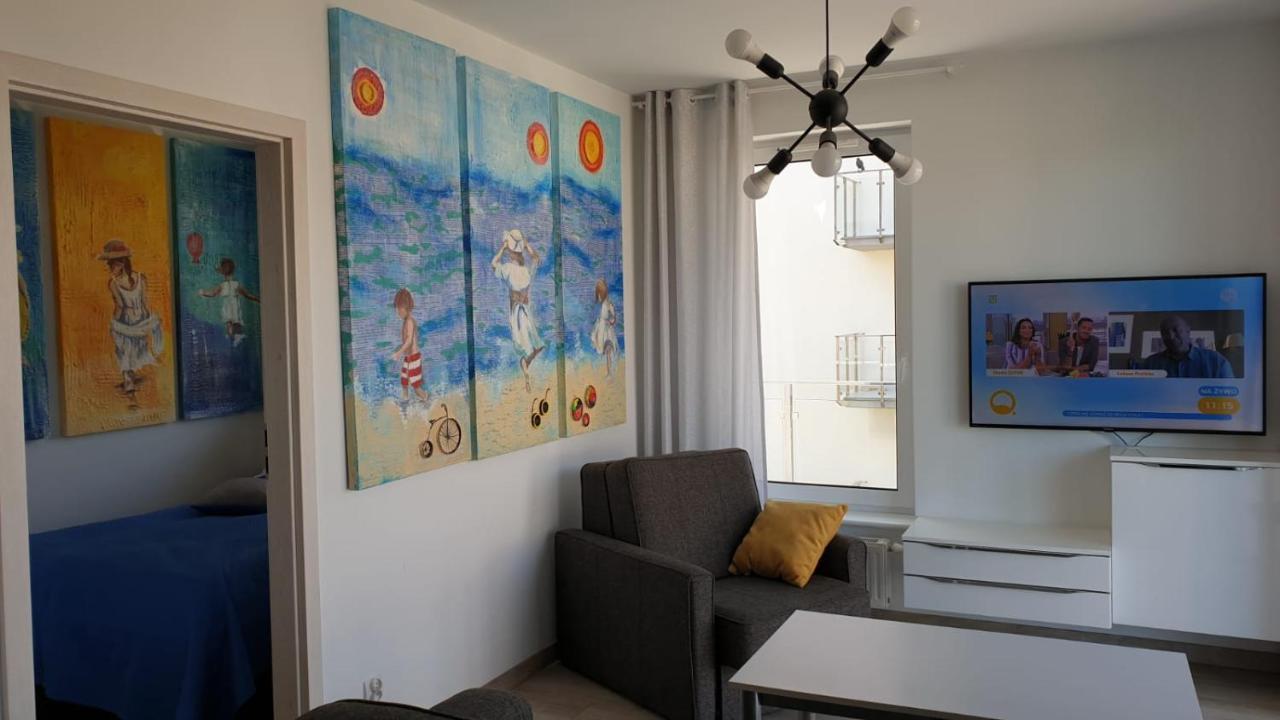 Impresja 42 Apartament Z Garazem Kolobrzeg Bagian luar foto