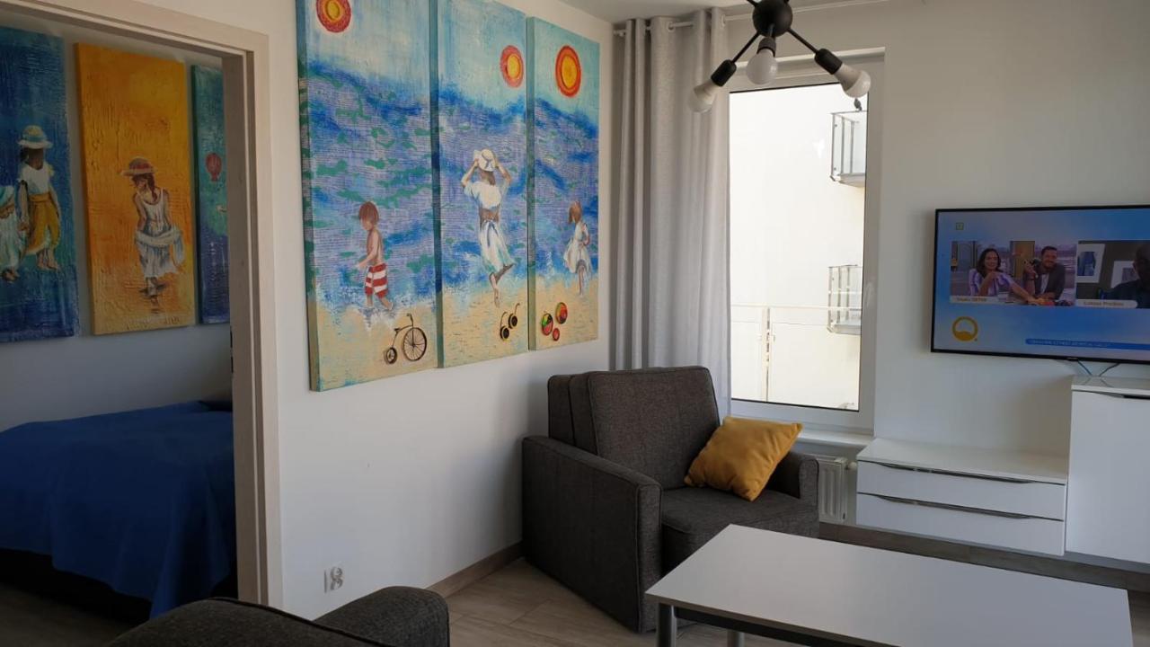 Impresja 42 Apartament Z Garazem Kolobrzeg Bagian luar foto