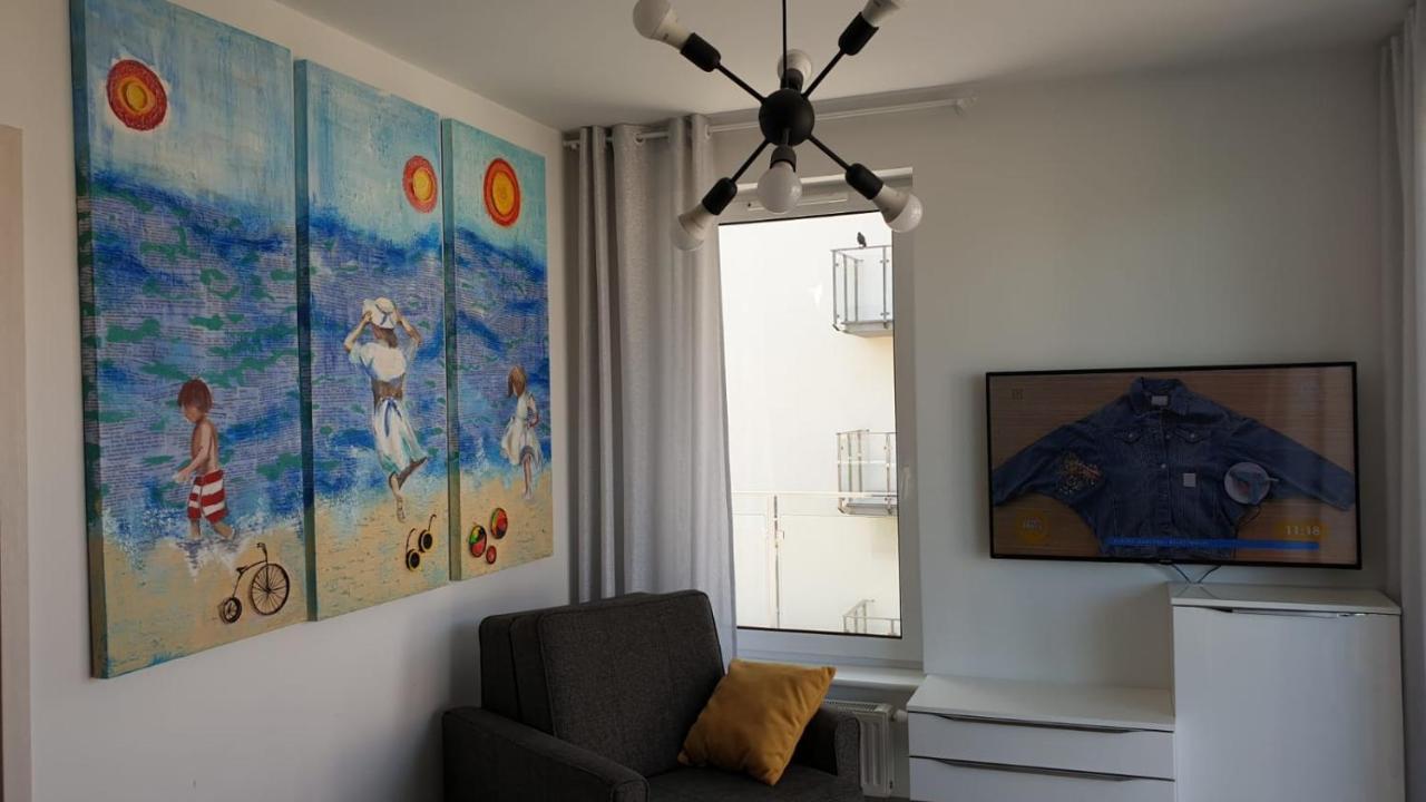 Impresja 42 Apartament Z Garazem Kolobrzeg Bagian luar foto
