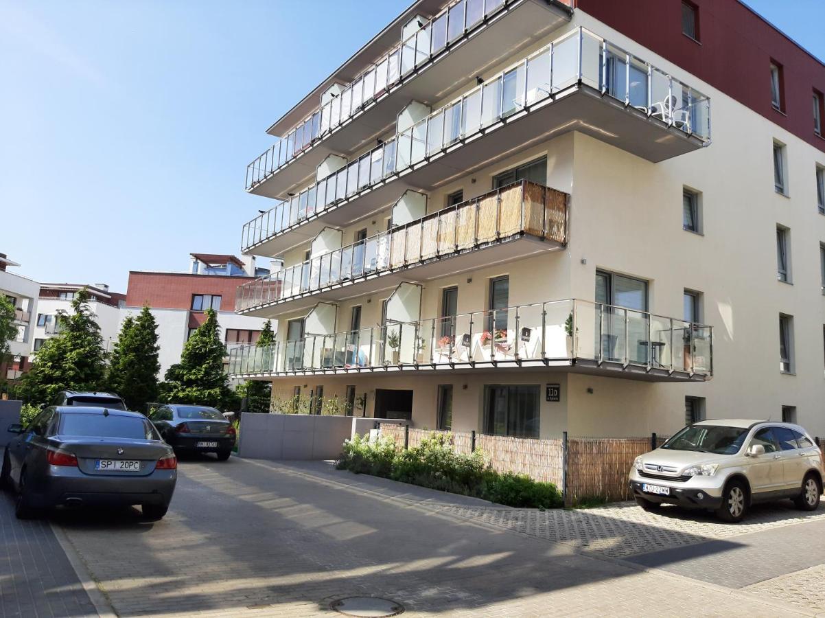 Impresja 42 Apartament Z Garazem Kolobrzeg Bagian luar foto