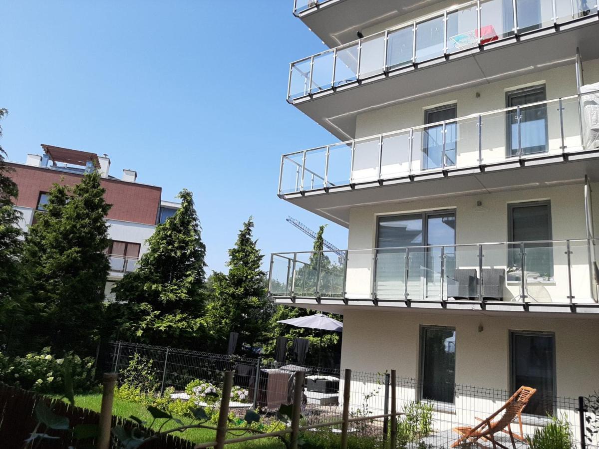Impresja 42 Apartament Z Garazem Kolobrzeg Bagian luar foto