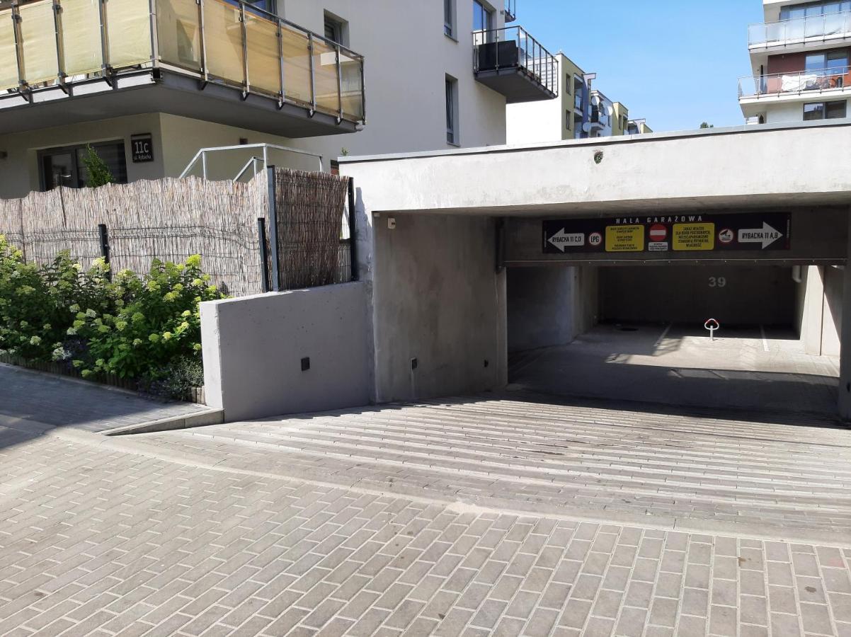 Impresja 42 Apartament Z Garazem Kolobrzeg Bagian luar foto