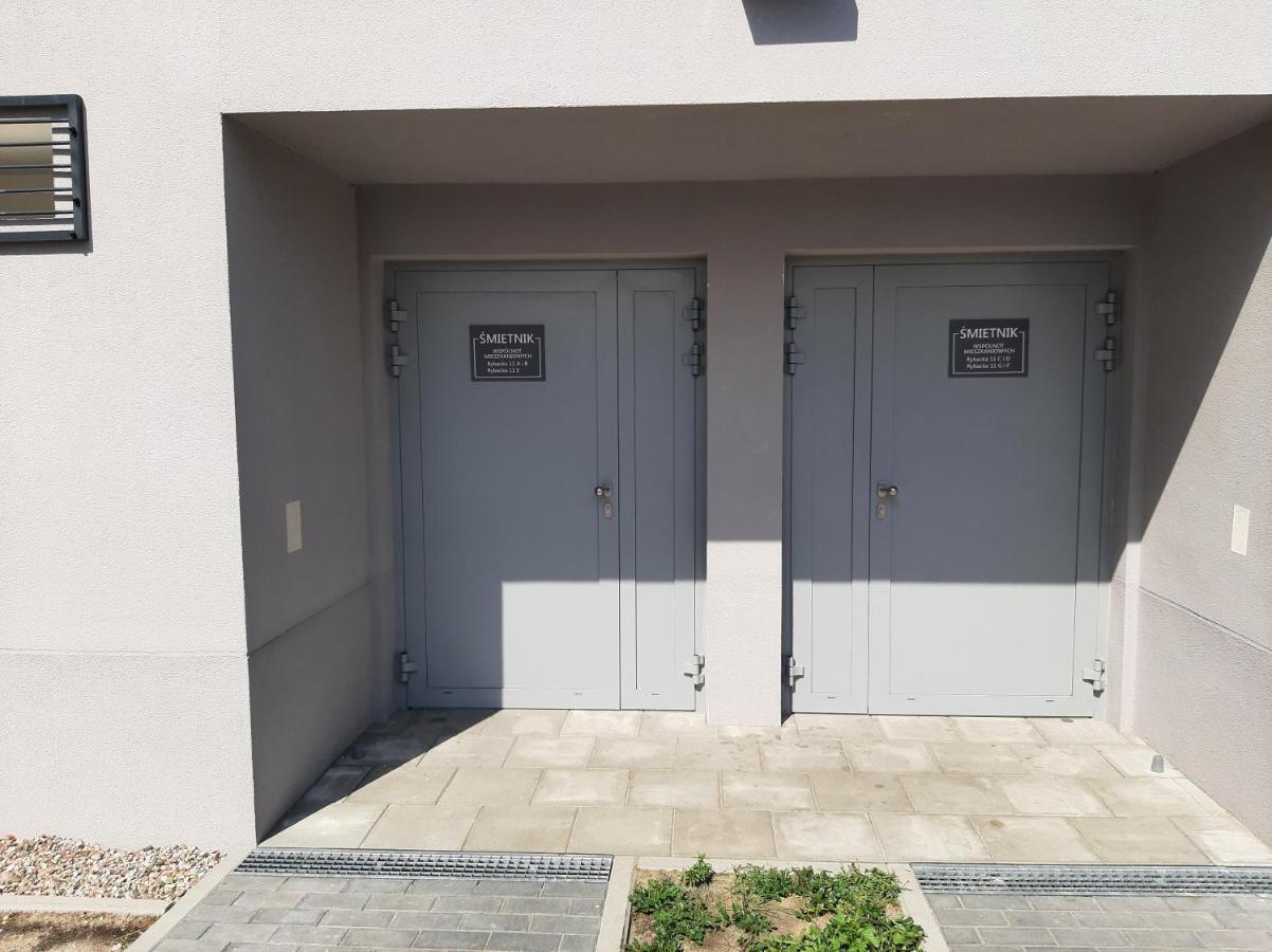 Impresja 42 Apartament Z Garazem Kolobrzeg Bagian luar foto