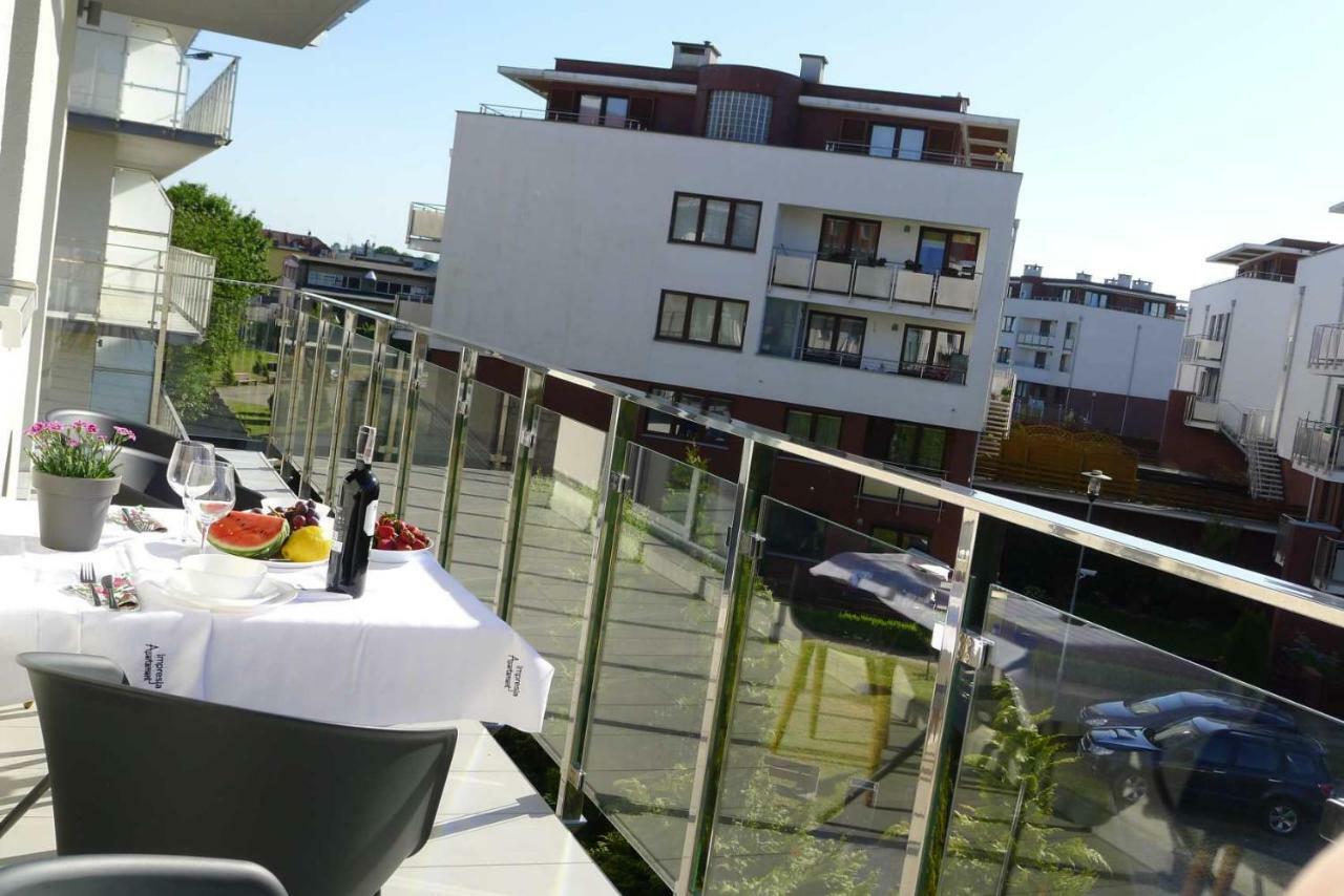 Impresja 42 Apartament Z Garazem Kolobrzeg Bagian luar foto